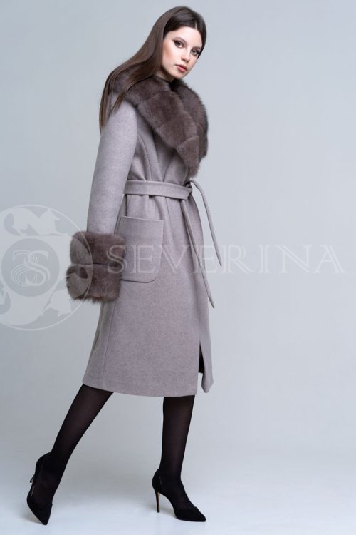 bezhevoe pesec1 500x750 - Пальто из мягкой ткани бежевого цвета П-028
