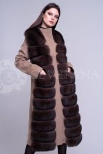 kjemjel pesec1 150x225 - Пальто с отделкой из меха песца в цвете соболь П-007