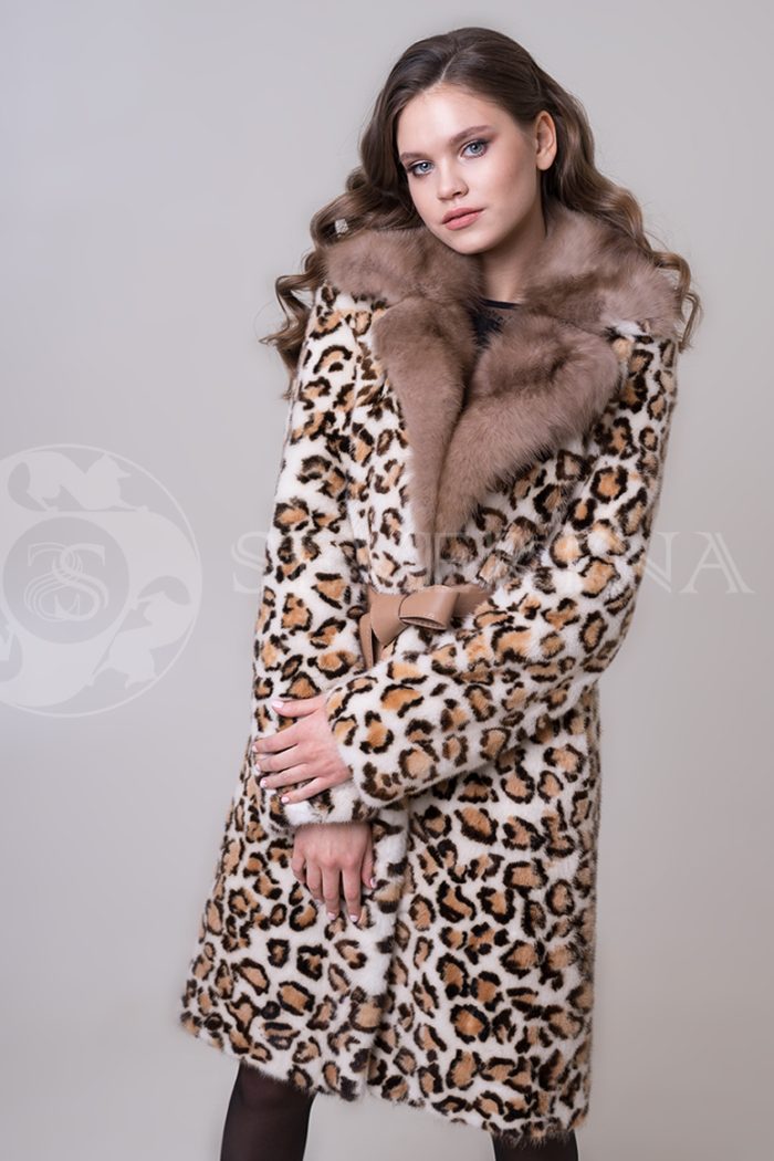 shuba leopard molochnaja kunica 1 1 700x1050 - Шуба из меха норки с леопардовым принтом и отделкой мехом куницы Н-072