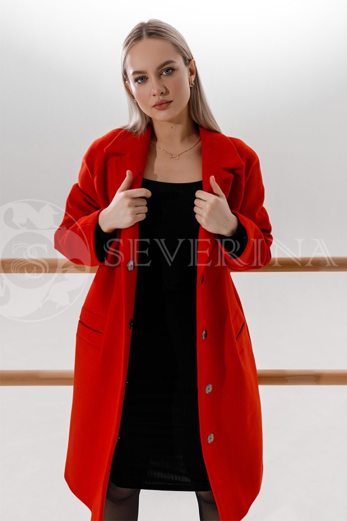 palto krasnoe 700x1050 - Пальто ярко-красного цвета П-070