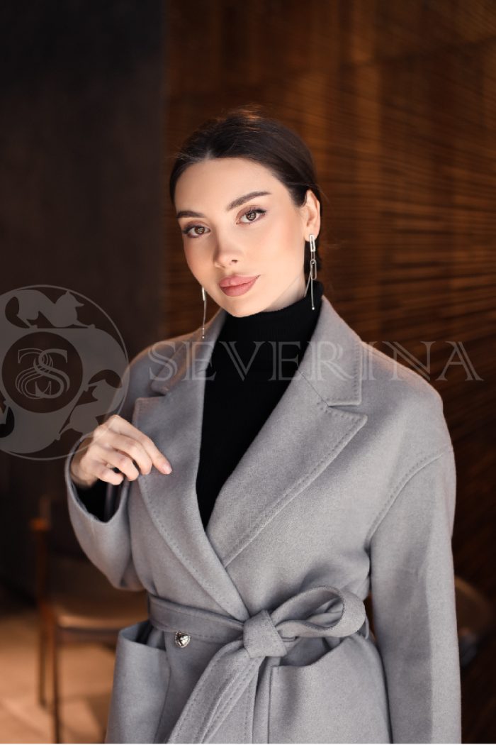 zhaket seryj 3 700x1050 - Полупальто-пиджак двубортный серого цвета TH-0359