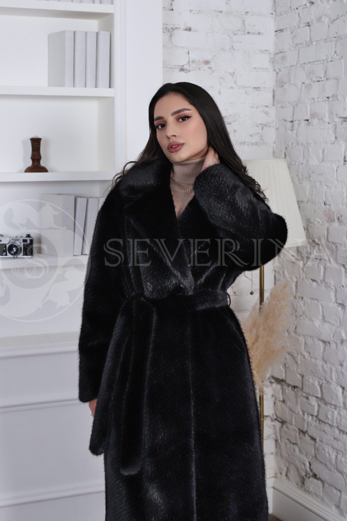 palto vorsovaja tkan pod norku chernoe 2 700x1050 - Пальто черного цвета из ворсовой ткани под норку 1-0251