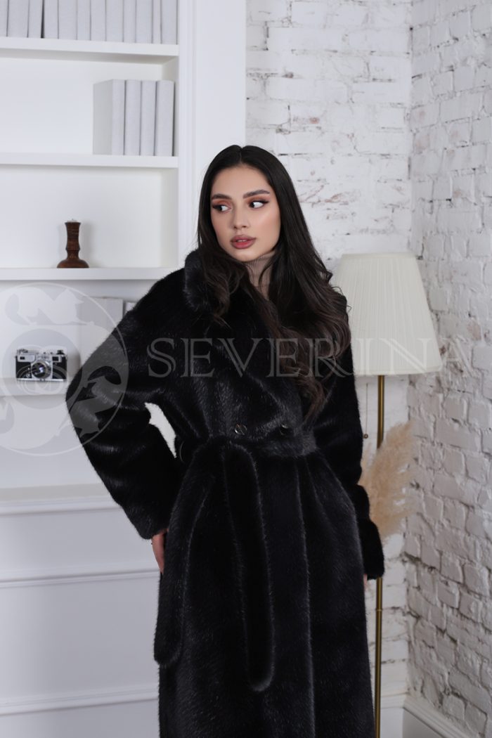 palto vorsovaja tkan pod norku chernoe 3 700x1050 - Пальто черного цвета из ворсовой ткани под норку 1-0251