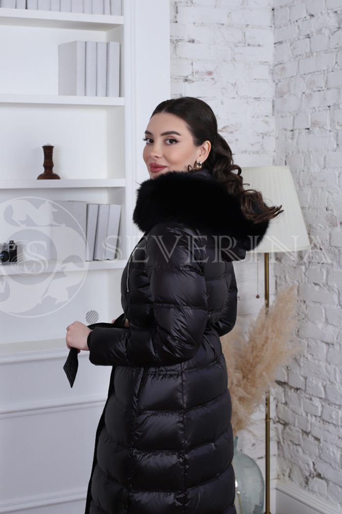 puhovik chernyj 5 700x1050 - Пальто утепленное-пуховик с отделкой мехом песца черного цвета