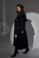 palto chernoe vorsovaja tkan 1 150x225 - Пальто-тренч черного цвета из ворсовой ткани
