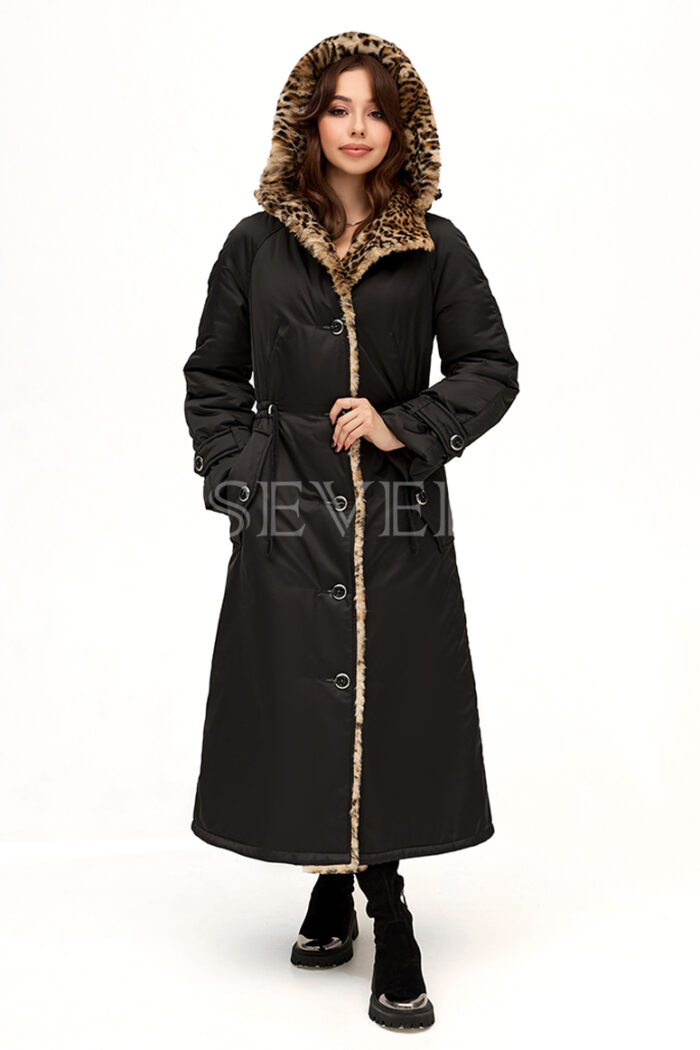 204 vd palto parka chernoe s leopardom 7 700x1050 - Пальто с капюшоном и отделкой экомехом с леопардовым принтом